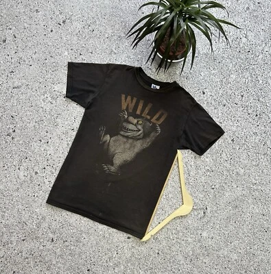 CAMISETA WHERE THE WILD THINGS ARE VINTAGE PELÍCULA HUMOR Marrón Hombre Talla M Y2K  Foto 1 de 4