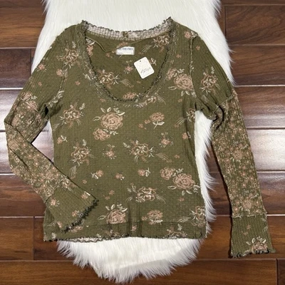 Camisa Top Térmica Estampada Trébol Floral Verde Ejército Talla Grande We The Free People Foto 1 de 4