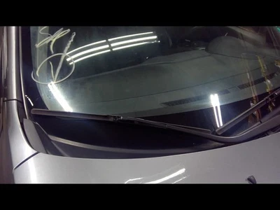 OUTLANDER SPORT 2011-2025 Left Wiper Arm               1701977 - Image 1 of 4