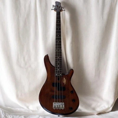 Yamaha Bass Motion B Mid-Scale Electric Bass with Wear and Sound Issues - image 1 of 4