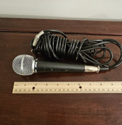 Pyle PDMIC59 Professional Dynamic Microphone - Image 1 of 4