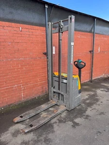 Forklift Jungheinrich Forklift  Pedestrian Pallet truck Stacker 1000kg 3.6m - Picture 1 of 7