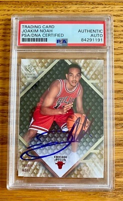 Joakim Noah 2007-08 SP Rookie Edition #66 Signed Rookie Card Auto PSA RARE B - Image 1 of 2