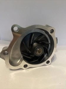 ORIGINAL GM Opel Wasserpumpe Kühlmittelpumpe ASTRA J 1.7CDTI 110/131 PS 55587867 - Bild 1 von 3