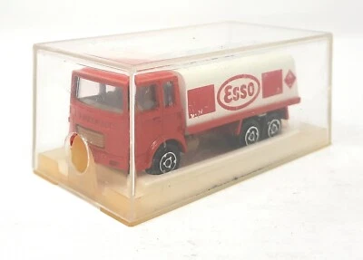 Vintage Majorette n. 245 Saviem Tanker Truck ESSO rosso 1/100 Francia custodi... - Immagine 1 di 3