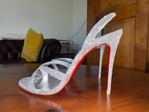 Louboutin Emilie 100 / 39 / 11,5 cm / Tacones altos / Plata - Imagen 1 de 15