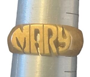 Bague nom "Mary" taille 7 cuivre ? Laiton ? 