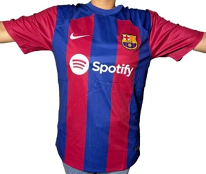Mans Barcelona Slim Fit 2024 Size L Version Fanatico Local - Picture 1 of 4