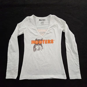 Hooters Makes You Happy White Long Sleeve Cotton V-Neck T-Shirt Women's XS - Picture 1 of 7