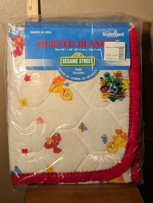 Vintage 2002 Elmo Music Notes Children's Quilt Blanket Sesame Street - Image 1 of 2
