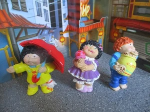 PARCHE DE COL 1984 VINTAGE NIÑOS HELADO GALLETAS Y PARAGUAS NIÑOS ENVÍO WW - Imagen 1 de 6