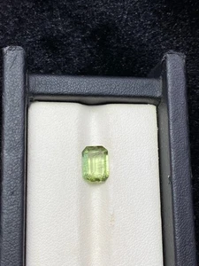 1.85 Ct Natural Peridot Gemstone – Vibrant Green – Loose Stone for Jewelry - Picture 1 of 6
