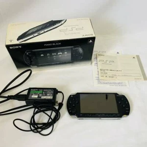 SONY PSP-2000 Piano Black Game Console Box Set Japan - Picture 1 of 3