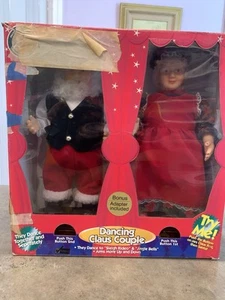 Vintage Gemmy 1998 Animated North Pole Dancing Claus Couple Takes Batteries - Picture 1 of 9