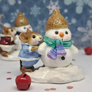 Wee Forest Folk M-188 Snow Buddies (Original hellblauer Schneeanzug) - Bild 1 von 2