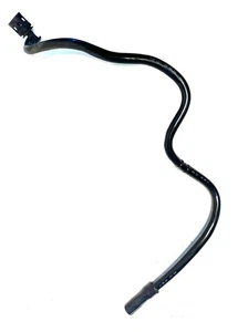 Tubo di collegamento tubo depressione filtro aria 8A6G-6C662-EB Fiesta 6 VI  - Foto 1 di 3