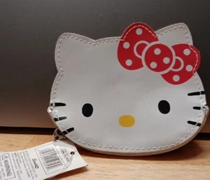 Hello Kitty Zip Coin Purse White and Pink With "Sanrio LTD"on back 2005 Sanrio - Picture 1 of 2
