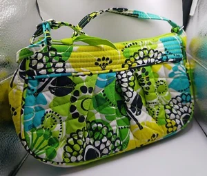 Vera Bradley Hipster Crossbody Bag Limes  Up Green Retro Floral  pouch Purse 9" - Picture 1 of 7