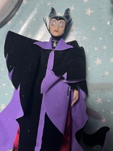 bambole Disney in porcellana da collezione - Foto 1 di 20