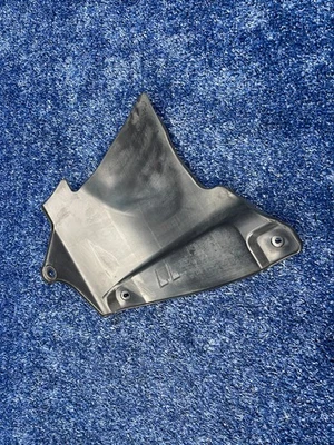 Удлинитель брызговика для переднего правого крыла 2013–2015 Lexus RX350 OEM - Изображение 1 из 4