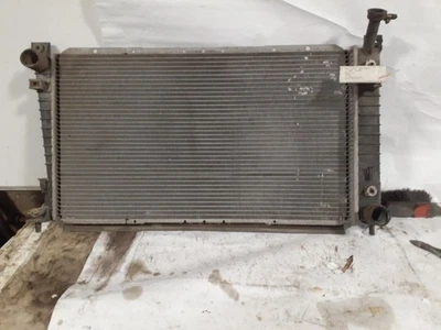 Radiador compatible con 95-97 Windstar 573648 Foto 1 de 3