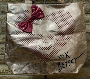 Betsey Johnson Gold Skull Tote Travel Bag Too Too Pretty Xoxo NWTS - Picture 1 of 10