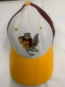 Golden Gophers Hockey Hat Cap Flex Fit Maroon Gold Pre Owned HT30+13 - Picture 1 of 2