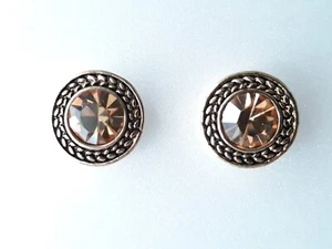Pair of Signed Vintage Napier Gold-Tone Stud Earrings - Picture 1 of 5