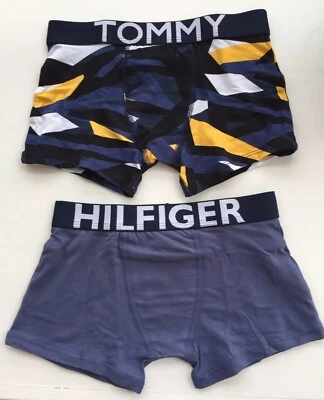 Boxeadores Tommy Hilfiger 2 piezas estampados artísticos para niños de 8-10 mil millones en caja Foto 1 de 4