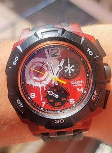 🪸Swatch Chrono Vintage Reddish Black SUKR100 Swiss Made Color Summer Uhr - Bild 1 von 15