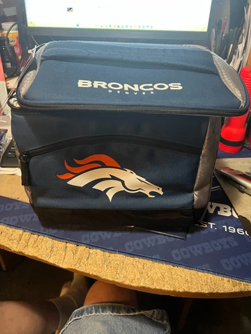 DENVER BRONCOS--INSULATED LUNCH TOTE / COOLER Cover