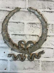 Aluminum Funeral/hearse Wreath - Picture 1 of 7