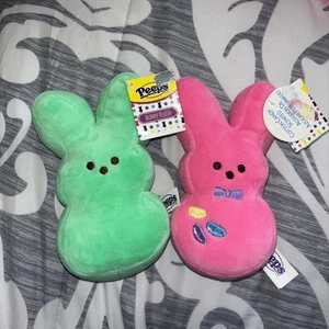 Peeps Plush 6” Bunny Stuffed Animal Green And Pink Beanie Easter Basket 2 Pc Set - Bild 1 von 3