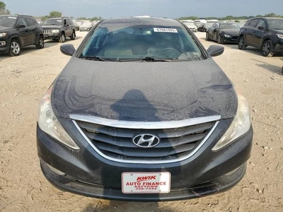 Used Washer Fluid Reservoir fits: 2013 Hyundai Sonata  Grade A - Image 1 of 4