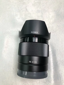Sony SEL 28mm F/2 FE Prime Lens Full Frame Wide Angle SEL28F20 - Picture 1 of 5