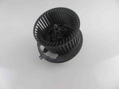 Relè ventola soffiatore VW PASSAT Variant B7 365 3C1820015Q Diesel 103kw 2011 29567866 - Immagine 1 di 4