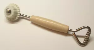 Ekco Pastry Pie Crimper Trimmer NOS - Picture 1 of 4