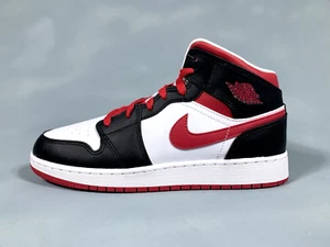 Air Jordan 1 Mid Very Berry Black White 554725-016 Size 7Y / Women Size 8.5 - Picture 1 of 11