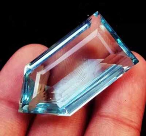 Aquamarin 54,00 ct ausgefallene Form lose Edelstein mit Zertifikat - Bild 1 von 8