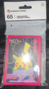 65 fundas para tarjetas coleccionables Pikachu Neon Charge Pokemon Center selladas NUEVO 2024 - Imagen 1 de 2