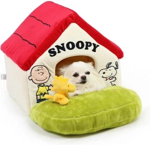 Pet Paradise Dog House Bed Snoopy with Garden Red Roof Small(38×35×H40.5cm) - Picture 1 of 8