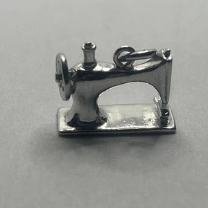 NUEVA Máquina de Coser Sterling Charm CP PIEZAS MÓVILES 925 - Imagen 1 de 7