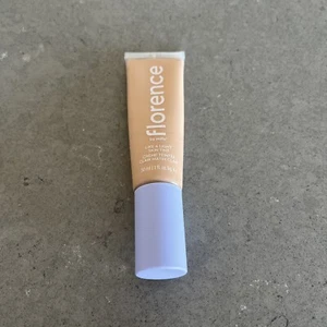 FLORENCE By Mills Like a Light Skin Tint in LM070 1oz | New W/Out Box FAST SHIP! - Picture 1 of 3