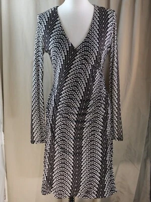 Kenneth Cole New York Medium Black/Gray L/S V-Neck Dress, New without Tags - Image 1 of 4