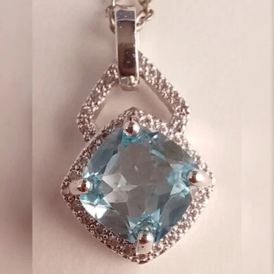 Collar Colgante Piedras Preciosas Recuerdo Deslumbrante Tono Plata Espinela Azul y Diamante Foto 1 de 4