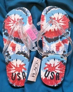 Kinder Place FLIP FLOPS NEU MIT ETIKETT Größe 3/4 Mädchen Tye Dye amerikanischer Glitzer 4. Juli - Bild 1 von 1