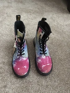 Botas Dr. Martens 1460 Rainbow Tie-Dye para mujer talla 6 - Imagen 1 de 5