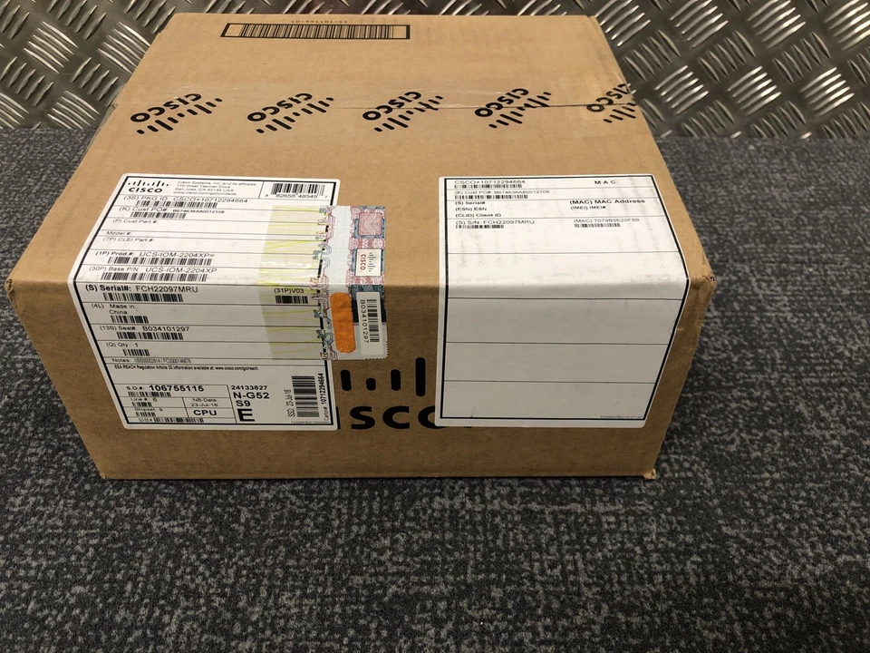 NEW Cisco UCS-IOM-2204XP - Fabric Extender Expansion Module 4 Ports For Blades - Image 1 of 2