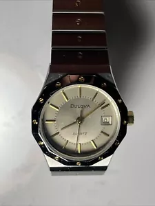 Orologio Bulova stile "Royal Oak" donna vintage quarzo bicolore con indicatore data - Foto 1 di 8