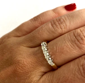 14K Solid Yellow Gold 5 Round Natural Diamond Ladies Ring Wedding Band Size 8 - Picture 1 of 14